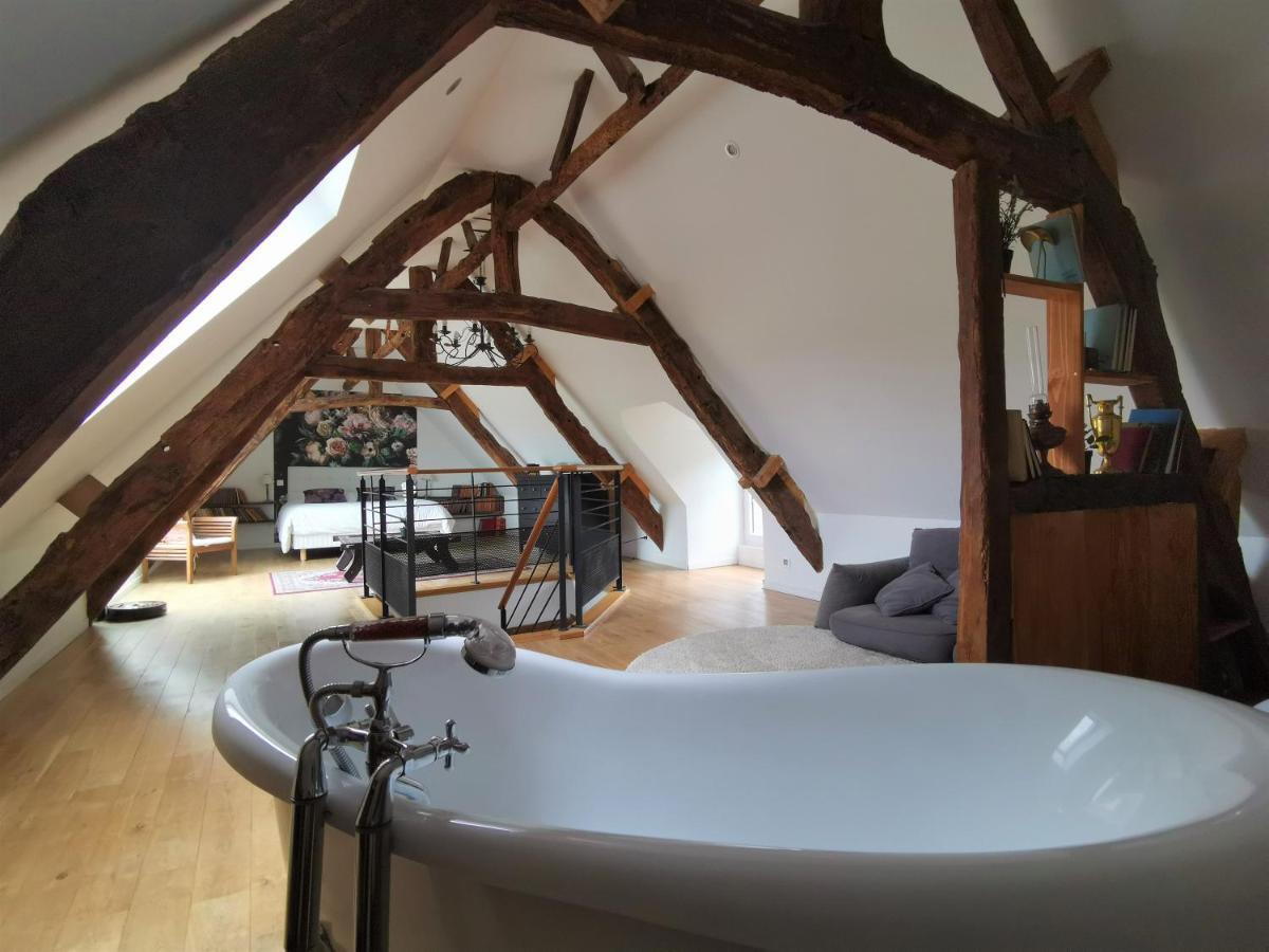 Domaine Lvd Avec Spa, Bois Et Riviere Privee La Bloutiere Экстерьер фото